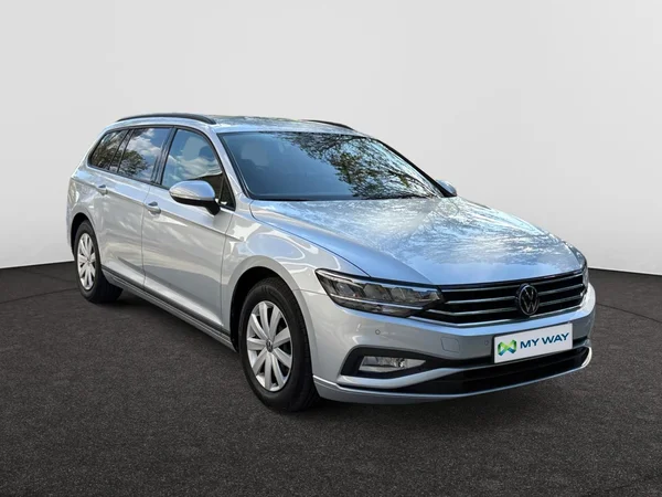 VOLKSWAGEN Passat Variant Dsl (2022) — foto 22 van 24