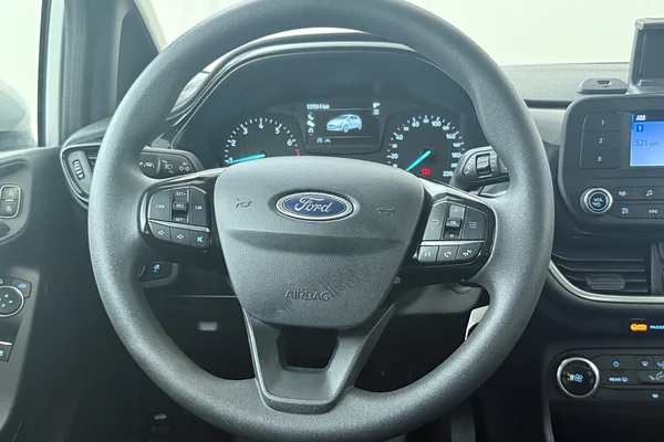 Ford Fiesta (2018) — foto 2 van 27