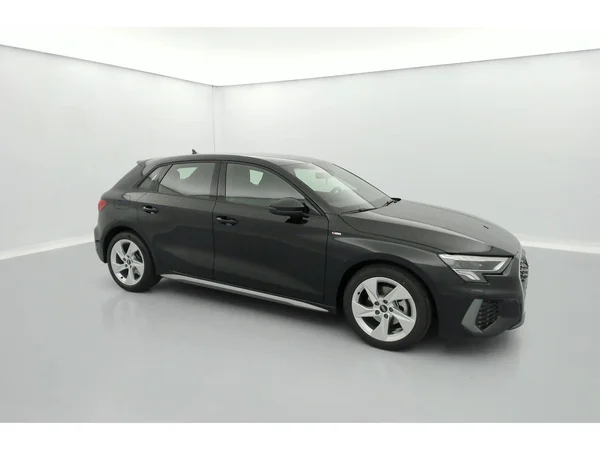 AUDI A3 Sportback (2022) — foto 3 van 36