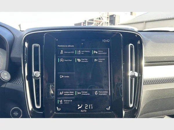 Volvo XC40 (2018) — foto 10 van 30