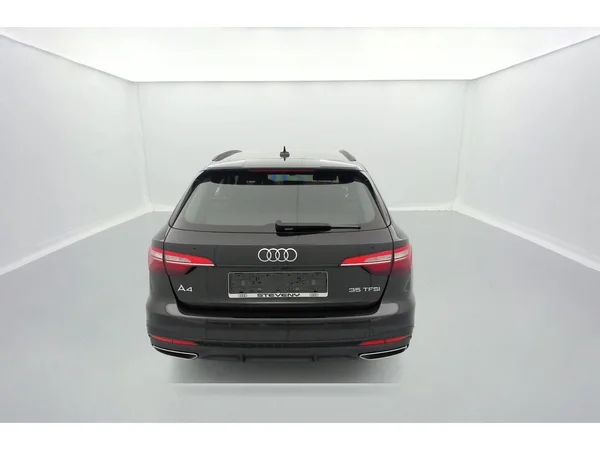 AUDI A4 Avant (2023) — foto 33 van 36