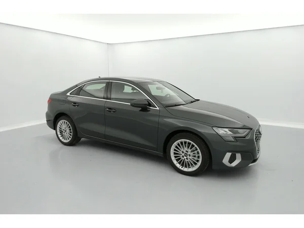 AUDI A3 Sedan (2022) — foto 32 van 36