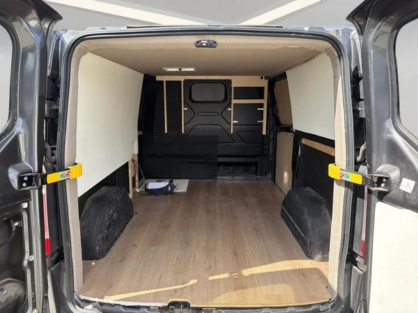 Ford Transit Custom (2023) — foto 15 van 17