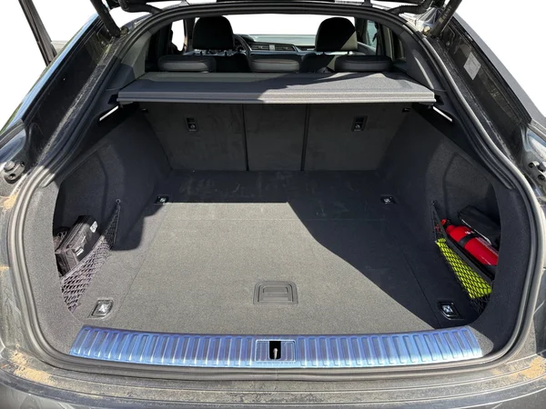 AUDI Q8 e-tron Sportback (2025) — foto 15 van 26