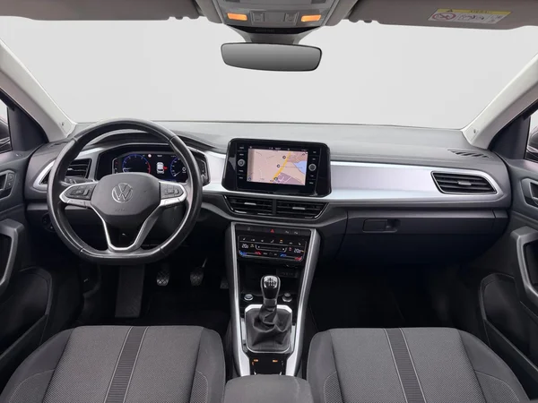 VOLKSWAGEN T-Roc (2023) — foto 19 van 21