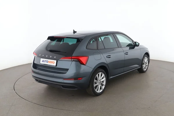 Skoda Scala (2019) — foto 12 van 16
