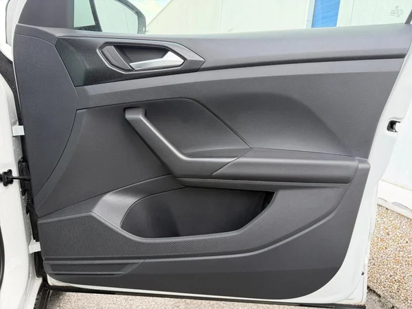 VOLKSWAGEN T-Cross (2021) — foto 8 van 24