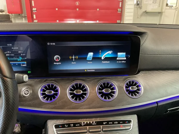 MERCEDES-BENZ CLS 350 (2019) — foto 19 van 22