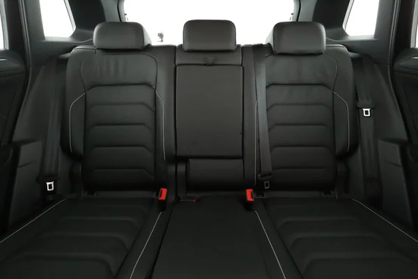Volkswagen Tiguan (2021) — foto 6 van 16