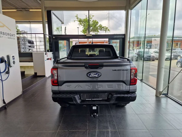 Ford Ranger — foto 9 van 15