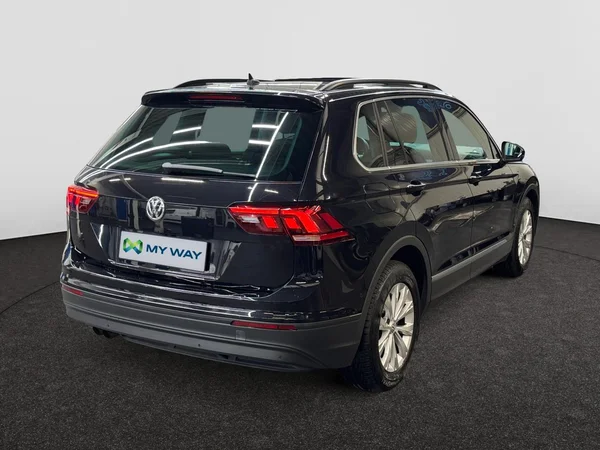 VOLKSWAGEN Tiguan (2018) — foto 20 van 24