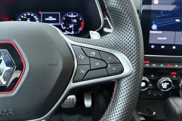 Renault Arkana (2023) — foto 8 van 18