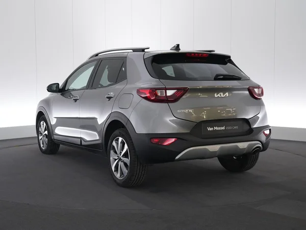 Kia Stonic (2025) — foto 12 van 22