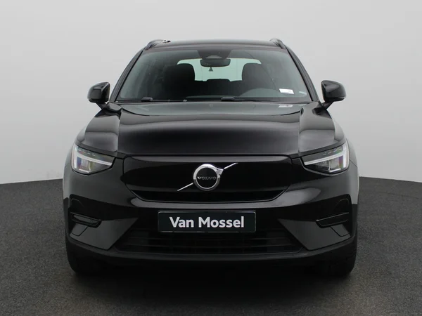 Volvo XC40 (2023) — foto 23 van 41