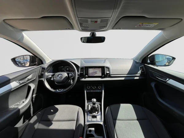 SKODA Karoq (2024) — foto 16 van 22