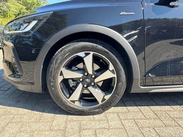 FORD Focus SW Active (2022) — foto 15 van 23