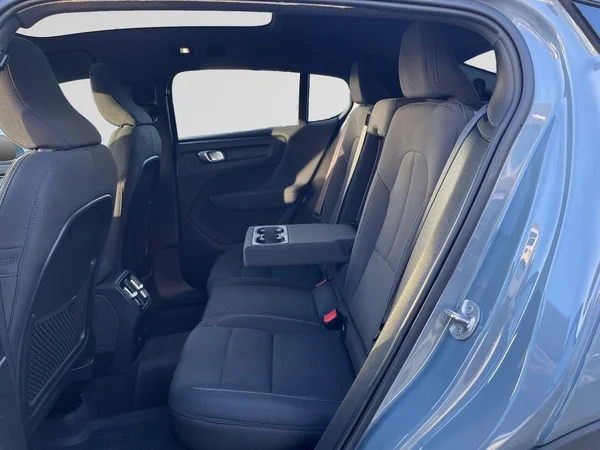 VOLVO C40 (2023) — foto 7 van 22
