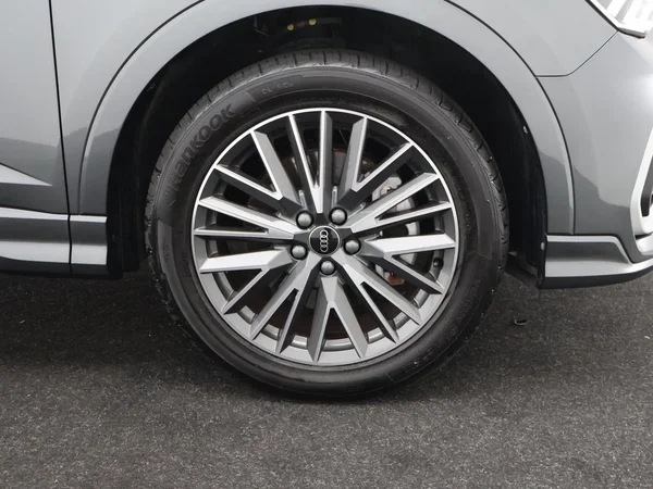 Audi Q3 (2024) — foto 20 van 29