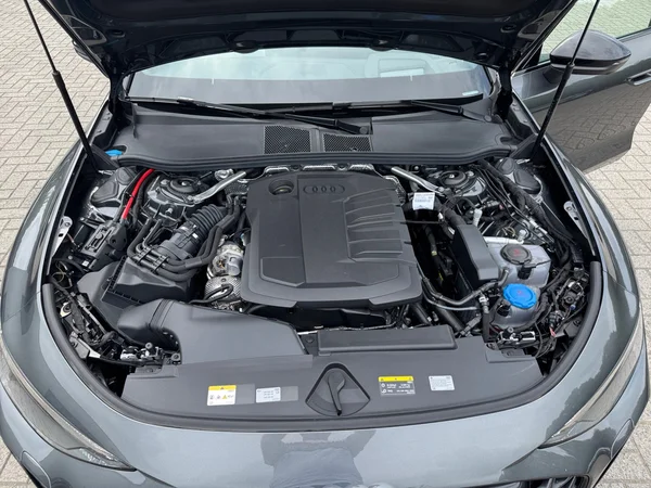 AUDI A6 Avant (2025) — foto 15 van 24