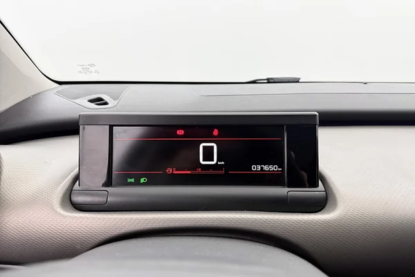 Citroen C4 Cactus (2018) — foto 3 van 31