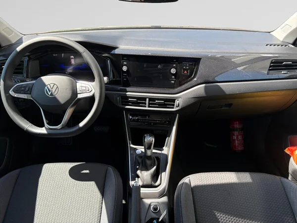 VOLKSWAGEN Taigo (2026) — foto 2 van 24