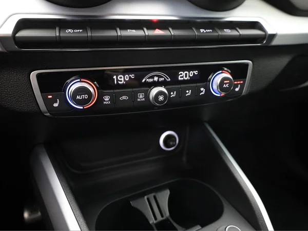 AUDI Q2 (2018) — foto 11 van 22