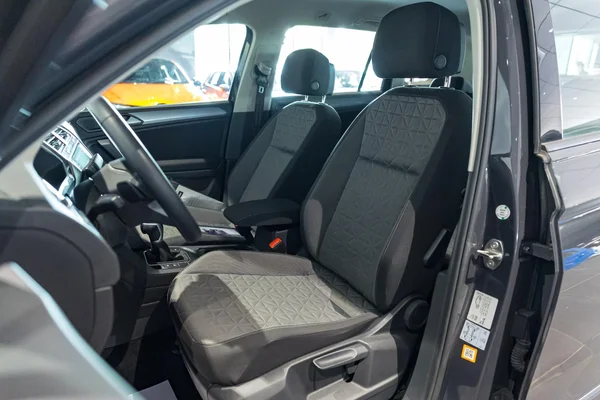 Volkswagen Tiguan (2022) — foto 16 van 37
