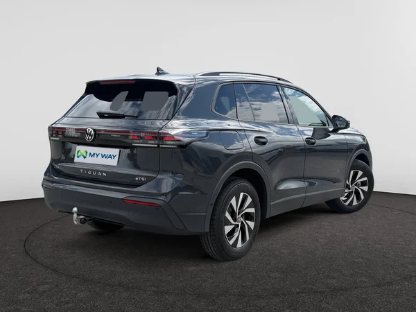 VOLKSWAGEN Tiguan (2026) — foto 12 van 24