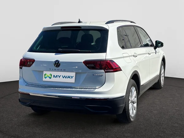 VOLKSWAGEN Tiguan eHybrid (PHEV) (2021) — foto 16 van 20