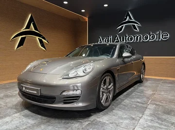 Porsche Panamera f353d961-c0e0-494c-b478-91c8b5fd4468