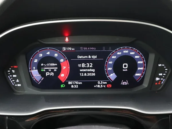 Audi Q3 (2019) — foto 6 van 27