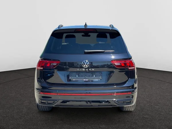 VOLKSWAGEN Tiguan (2022) — foto 15 van 22