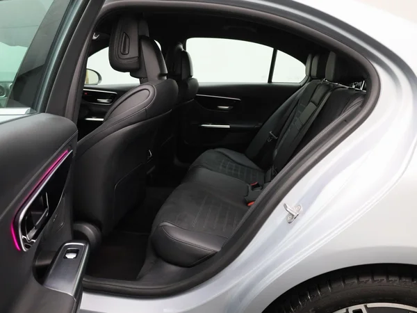Mercedes-Benz C-Klasse (2025) — foto 2 van 50