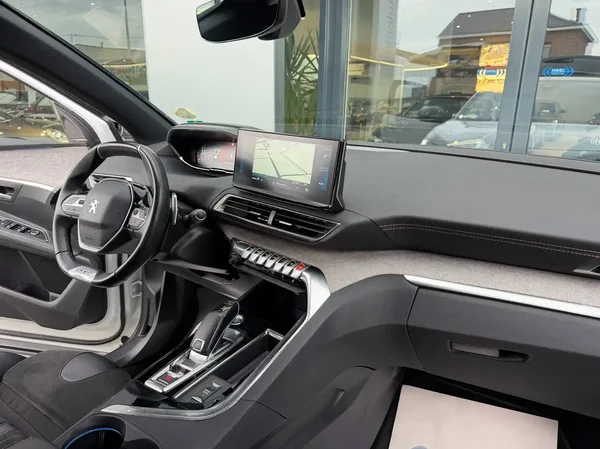 Peugeot 5008 (2021) — foto 29 van 29