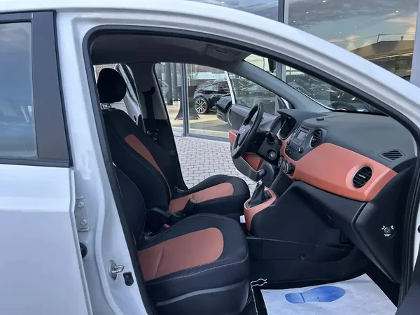 Hyundai I10 (2015) — foto 3 van 17