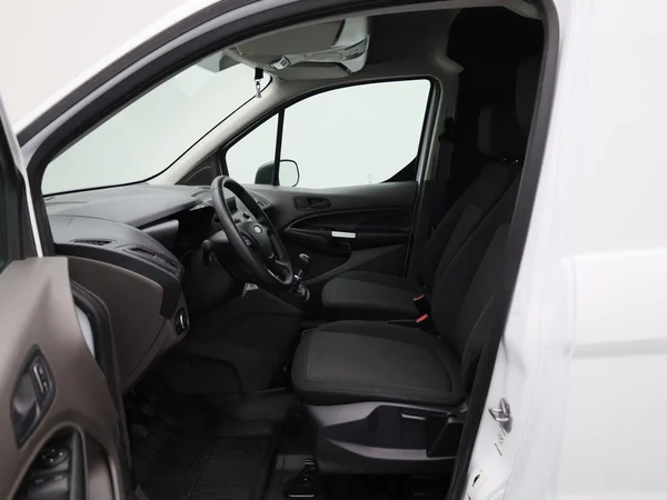 Ford Transit Connect (2020) — foto 43 van 45