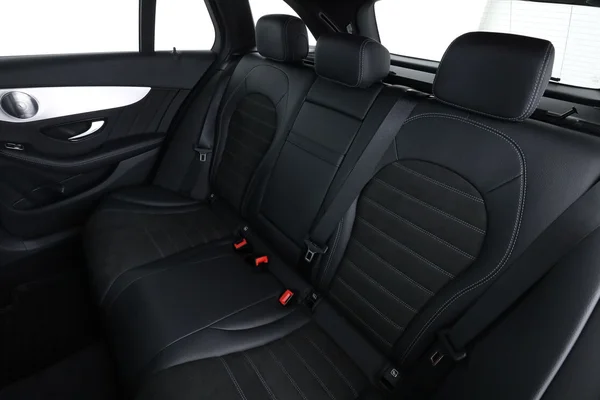 Mercedes-Benz C-Klasse (2020) — foto 5 van 16