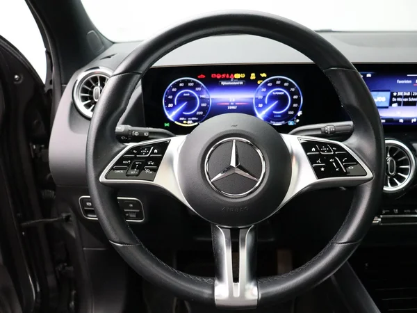 Mercedes-Benz EQA (2025) — foto 10 van 33