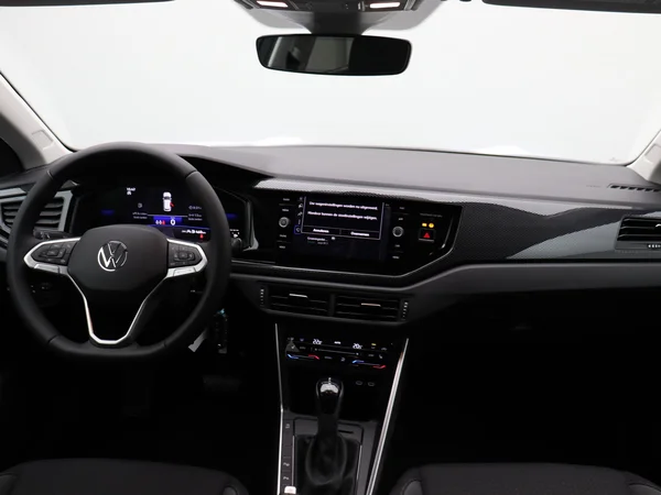 VOLKSWAGEN Polo (2026) — foto 12 van 17