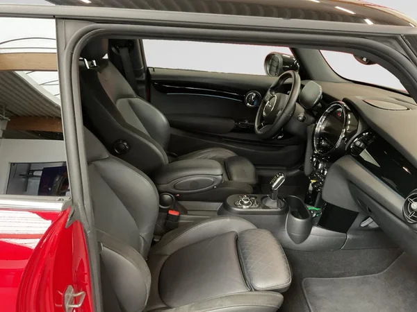 MINI e-Mini (F56 LCI II) (2023) — foto 8 van 24