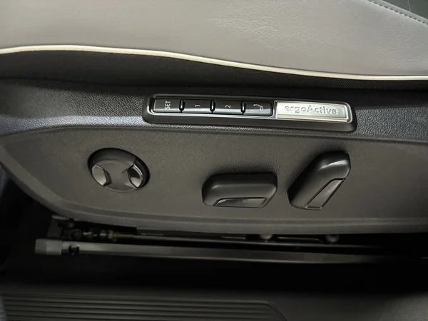 VOLKSWAGEN ID.3 (2025) — foto 2 van 14
