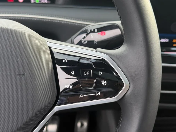 VOLKSWAGEN ID.7 Tourer (2024) — foto 9 van 25