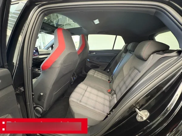 Volkswagen Golf VIII GTI (2024) — foto 12 van 14