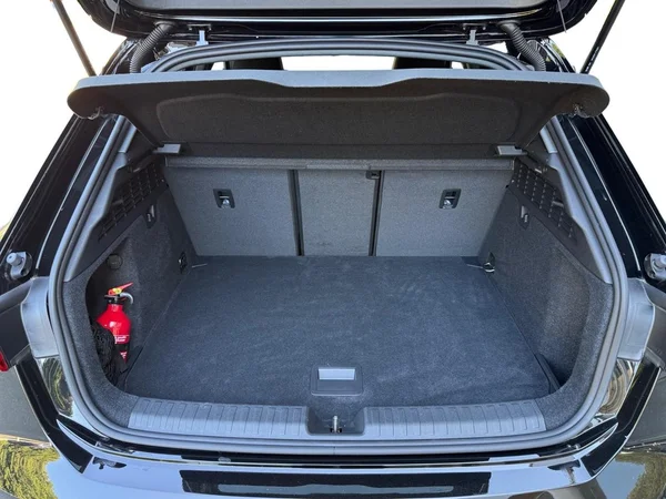 AUDI A3 Sportback (2023) — foto 4 van 17