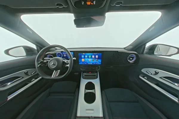 Mercedes-Benz GLB (2026) — foto 4 van 21