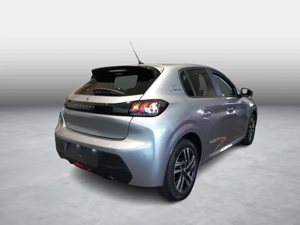 Peugeot 208 (2022) — foto 12 van 26
