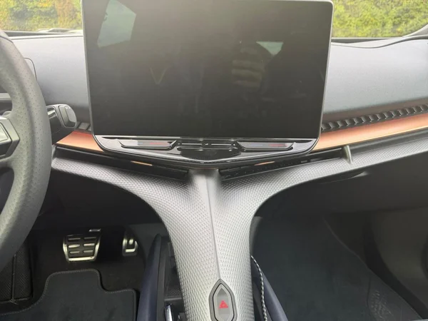 CUPRA Tavascan (2026) — foto 4 van 20