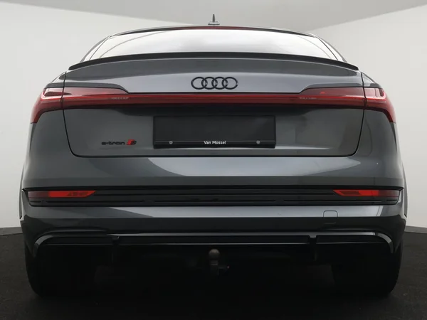 AUDI e-tron Sportback S (2022) — foto 15 van 20