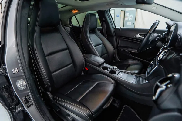 Mercedes-Benz GLA (H247) (2020) — foto 6 van 44