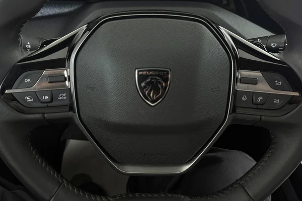 Peugeot 308 PHEV (2022) — foto 7 van 29